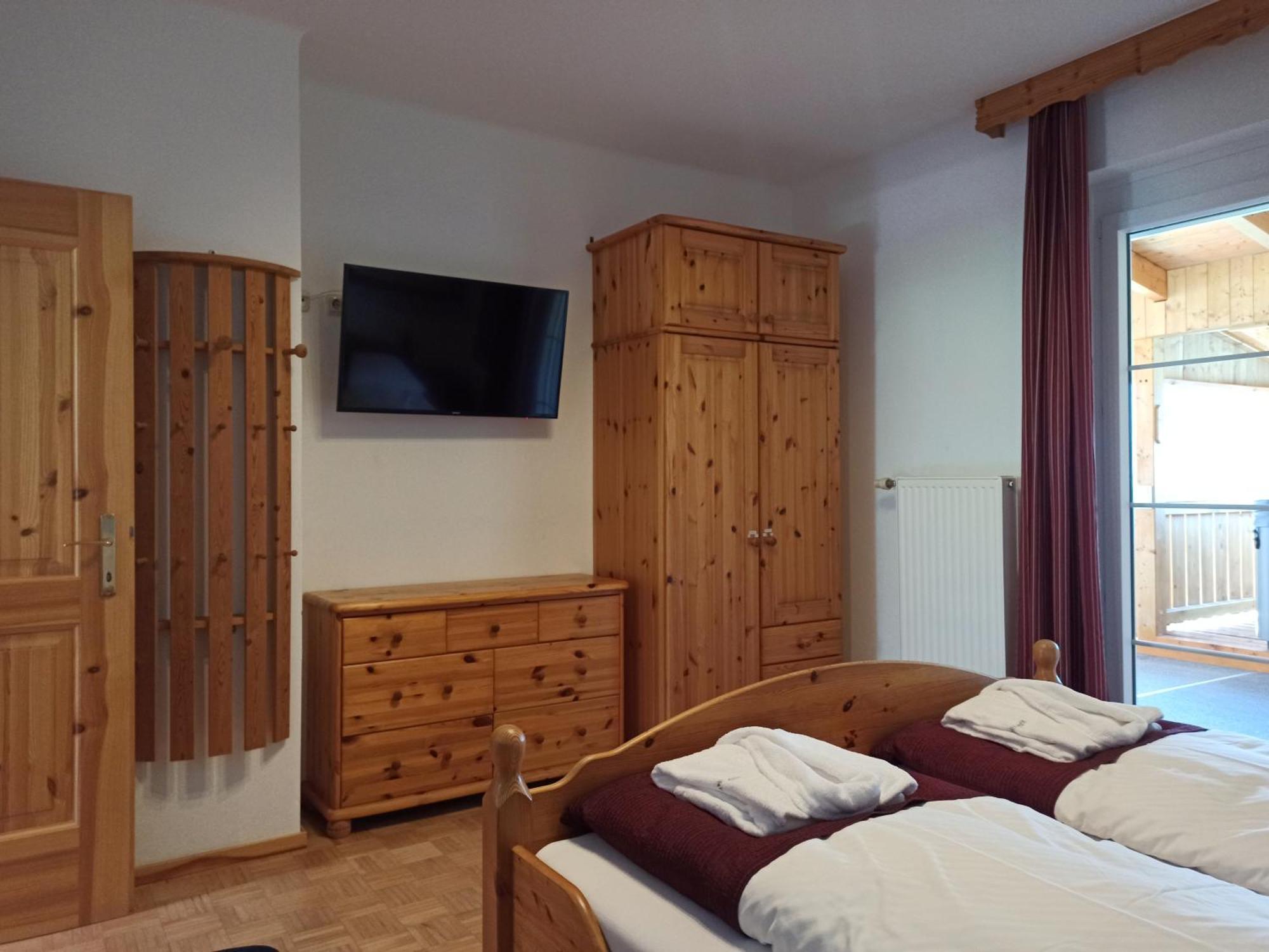 Appartementhaus Fink Bad Mitterndorf Habitación foto